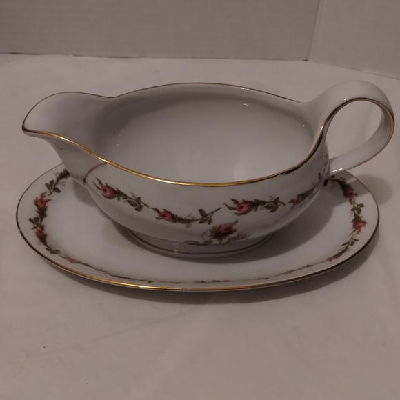 Gravy Boat W/Attached Underplate - Picture 9 of 13